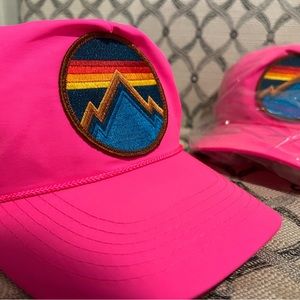 Aviator nation trucker hat. Pink.